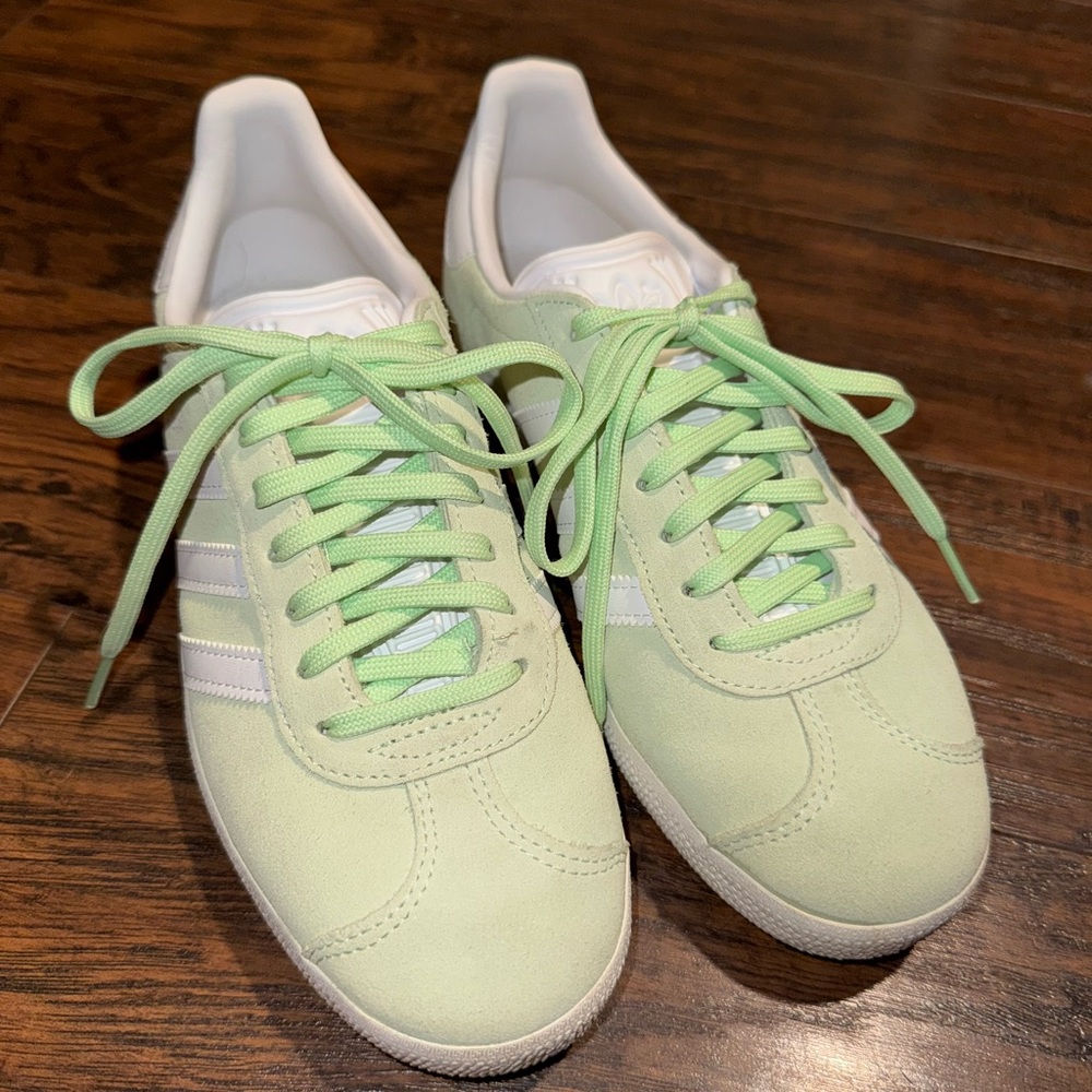 Adidas Gazelle Light Green and White Sneakers - Picture 2 of 6
